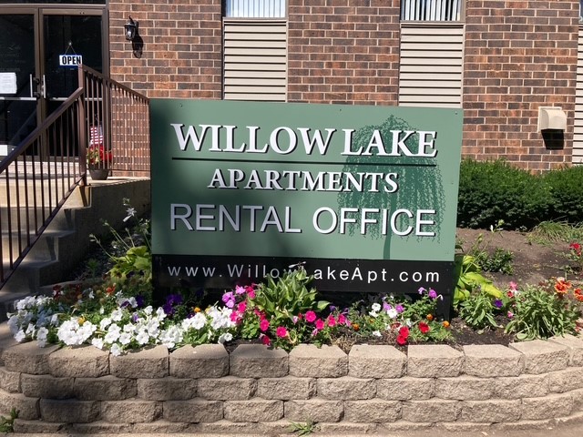 Willow Lake Apartments